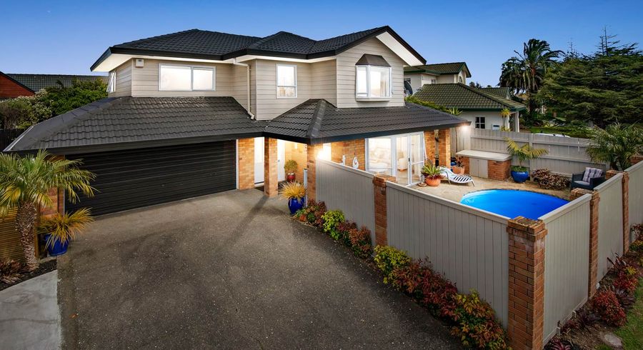  at 113 Wiseley Road, West Harbour, Auckland