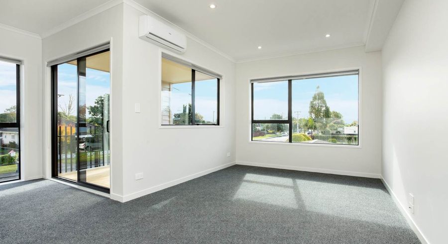  at 1/5 Peachgrove Road, Te Atatu Peninsula, Waitakere City, Auckland