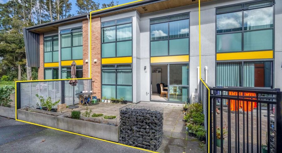  at 10/182 Flat Bush School Road, Flat Bush, Auckland