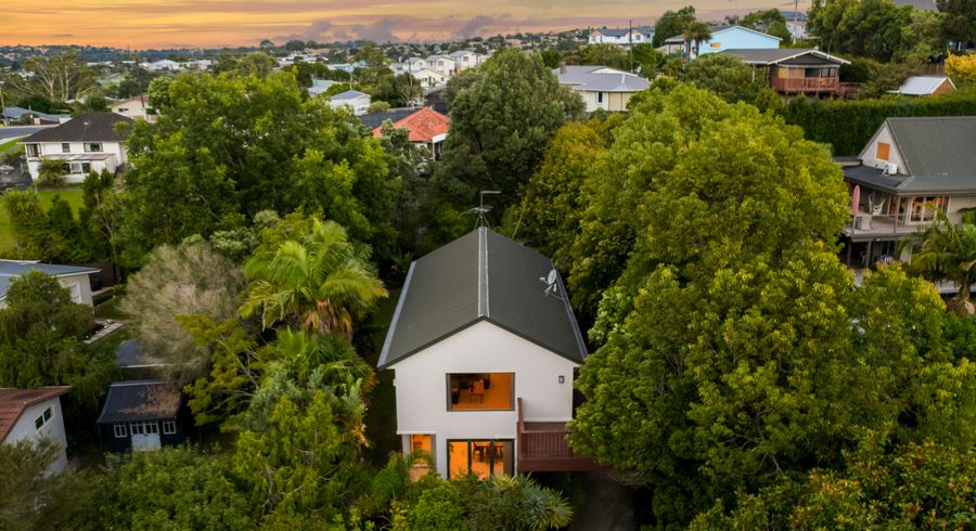  at 8 Rosecamp Road, Beach Haven, Auckland