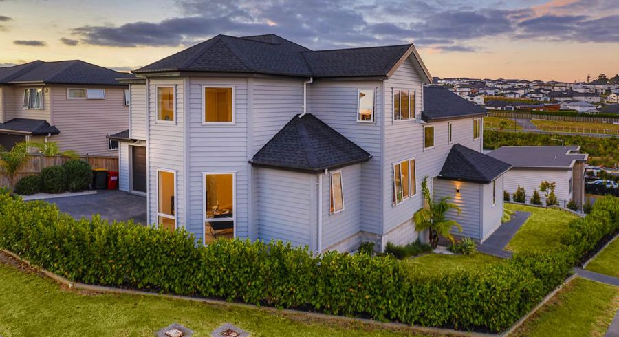  at 6 Colonial Drive, Silverdale, Silverdale