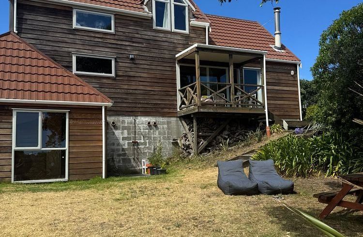 at 18 Frances Street, Waikanae Beach, Waikanae