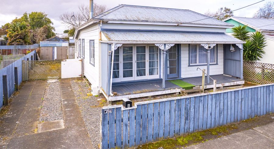 at 4 Lowther Street, Whanganui Central, Whanganui, Manawatu / Whanganui