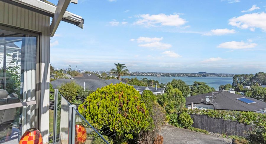  at 22 Mariposa Crescent, Birkenhead, Auckland