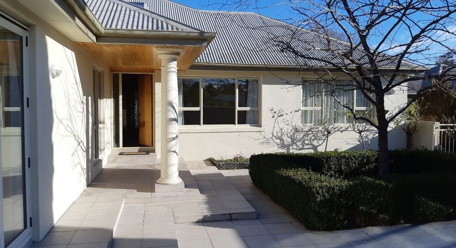  at 4 Sunningvale Lane, Fendalton, Christchurch City, Canterbury