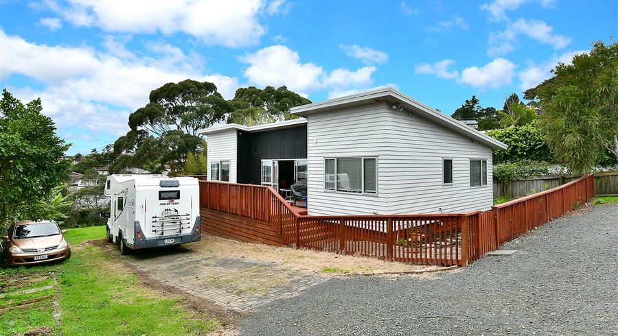  at 139 Albany Highway, Unsworth Heights, Auckland