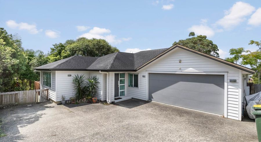  at 12 Namsan Close, Fairview Heights, Auckland