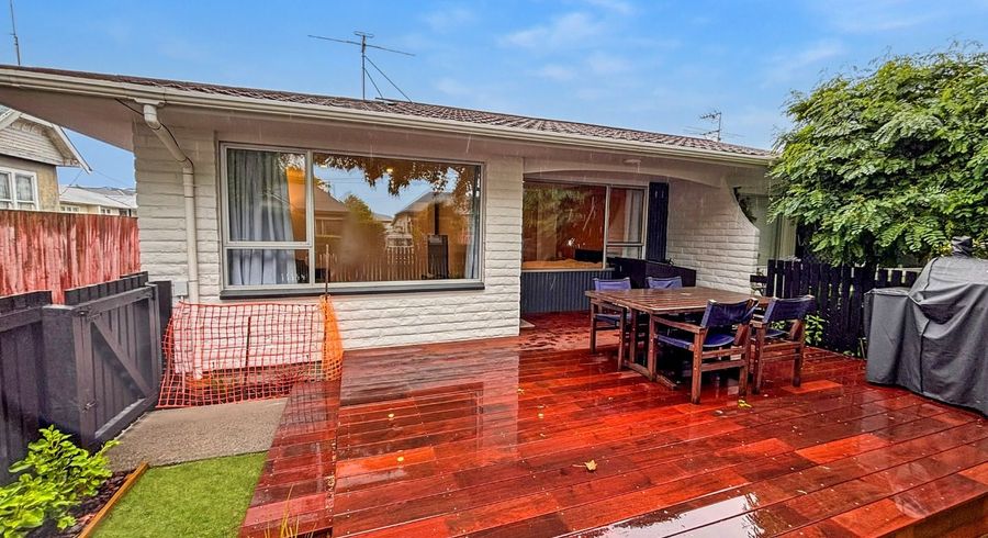  at 2/16 Oxley Avenue, St. Albans, Christchurch City, Canterbury