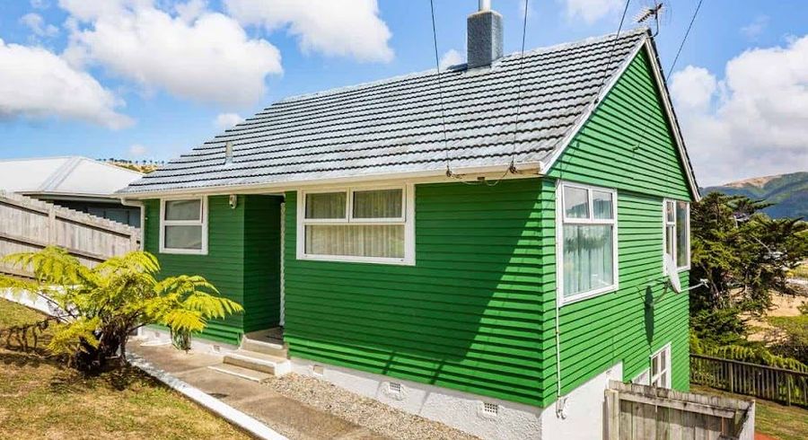  at 19 Gloucester Street, Cannons Creek, Porirua, Wellington
