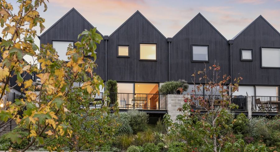  at 12 Jean Caldwell Way, Island Bay, Wellington