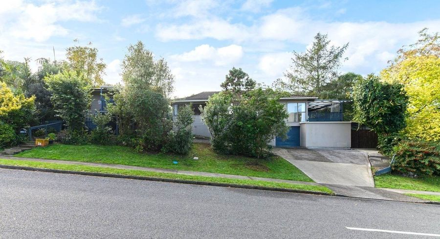  at 1 Cottam Grove, Northcross, North Shore City, Auckland