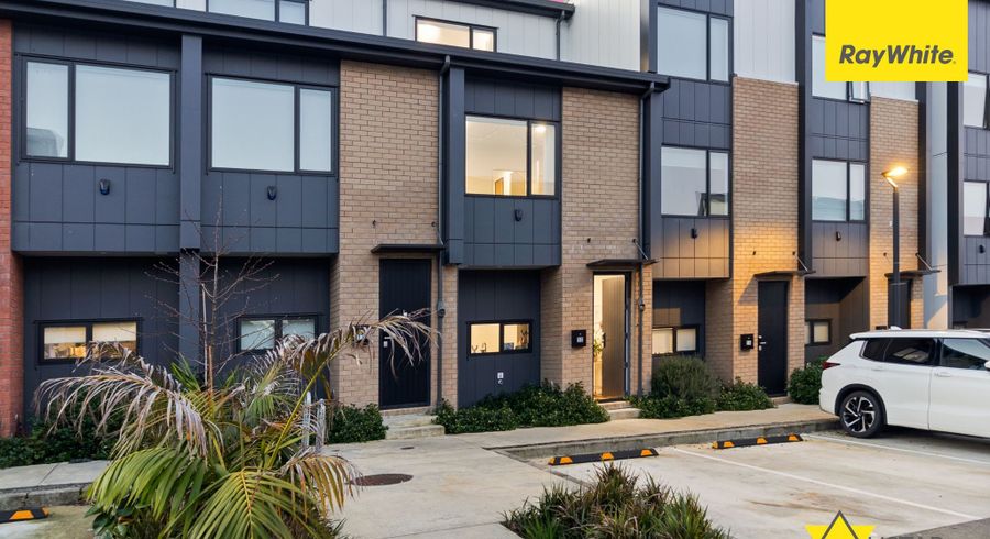  at 13 Parkwood Avenue, New Lynn, Waitakere City, Auckland