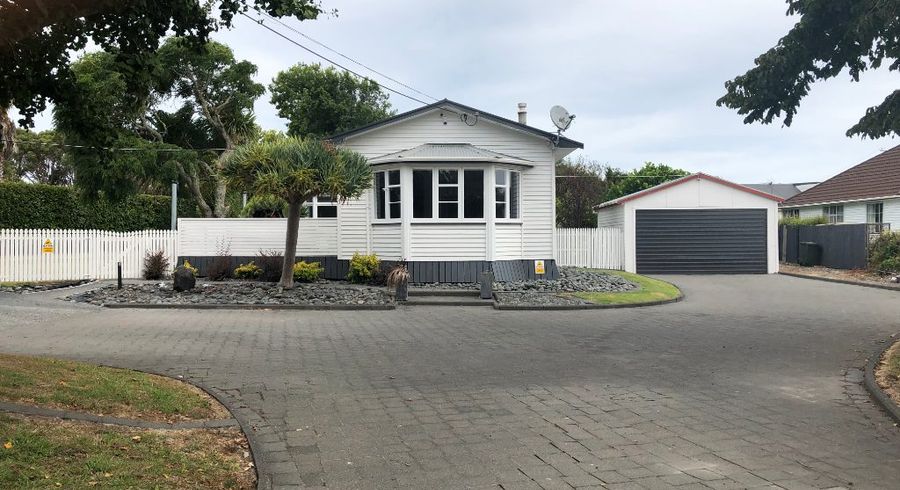  at 25 Taupaki Road, Henderson
