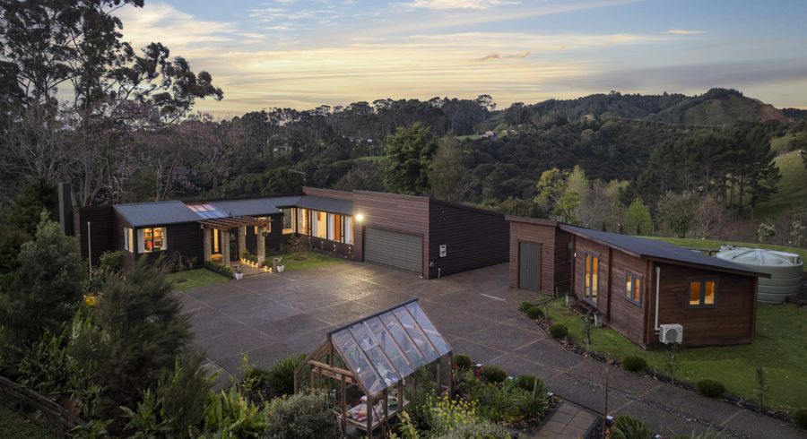  at 156 Ara-kotinga, Whitford, Manukau