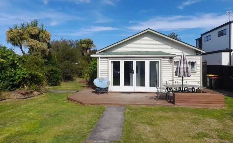  at 1 Sumner Street, Spreydon, Christchurch