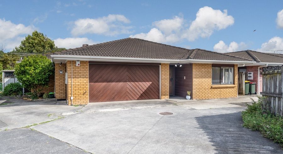  at 1/73 Aviemore Drive, Highland Park, Manukau City, Auckland