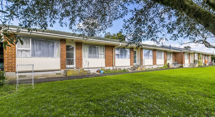  at 2/62 Lincoln Road, Henderson, Waitakere City, Auckland