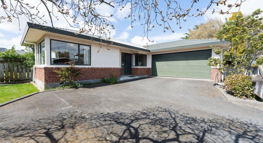  at 77 Lyndhurst Street, Takaro, Palmerston North, Manawatu / Whanganui