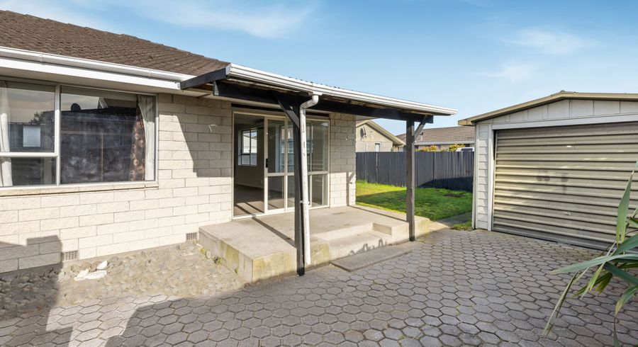  at 2/3 Chadbury Street, Parklands, Christchurch