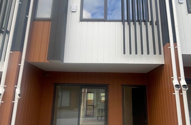  at 4/18 Dellwood Avenue, Henderson, Waitakere City, Auckland