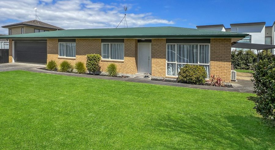  at 15 Hocken Place, Mangere Bridge, Auckland