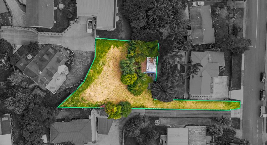  at 32 Awaruku Road, Torbay, North Shore City, Auckland