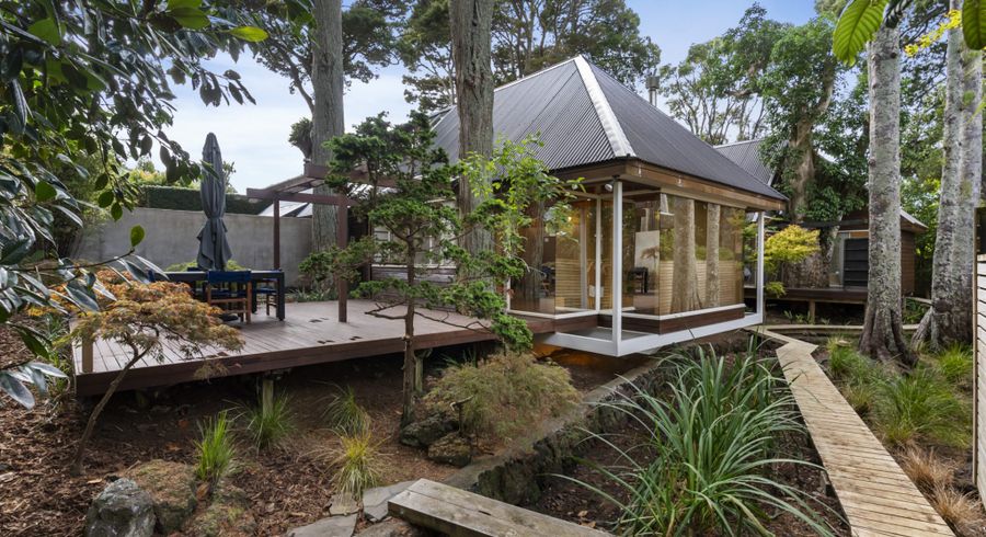  at 17 Cobblestone Lane, Hillcrest, Auckland