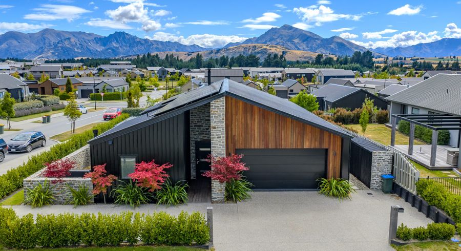  at 32 Mount Nicholas Avenue, Wanaka