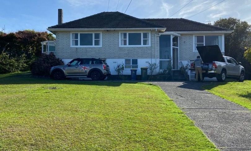  at 21 Montana Avenue, Murrays Bay, North Shore City, Auckland