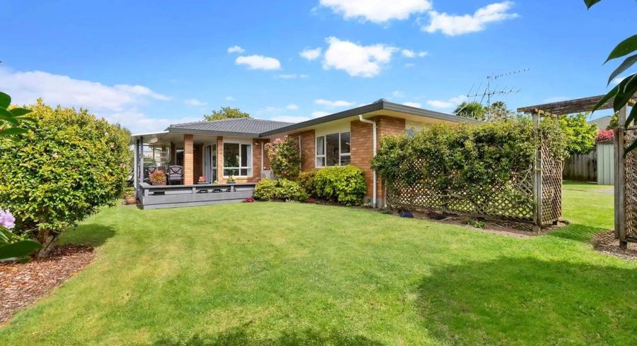  at 24 Castlehill Court, Wattle Downs, Auckland