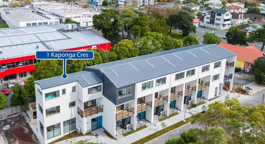  at Units 1-9, Kaponga Crescent, New Lynn, Waitakere City, Auckland