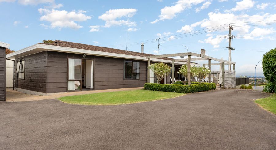  at 206 Cambridge Road, Bethlehem, Tauranga, Bay Of Plenty