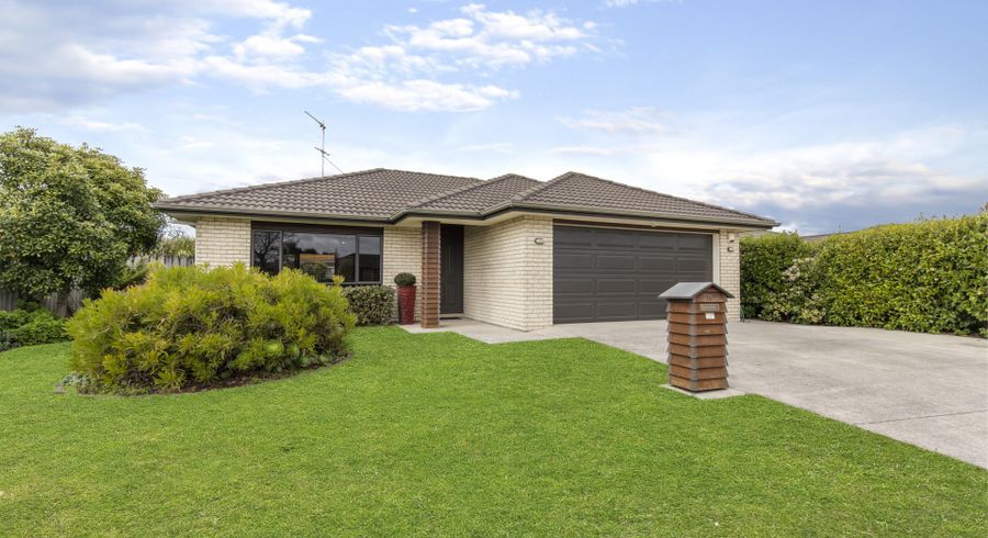  at 15 Wroxton Place, Waiuku, Waiuku