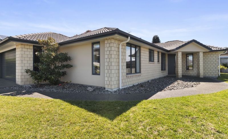  at 14 Valley View, Bethlehem, Tauranga