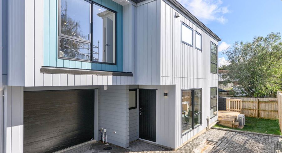  at 9C Camrose Place, Glenfield, North Shore City, Auckland