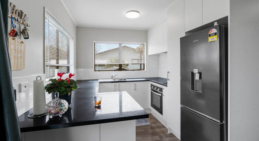  at 1/11 Blackgate Place, Weymouth, Manukau City, Auckland