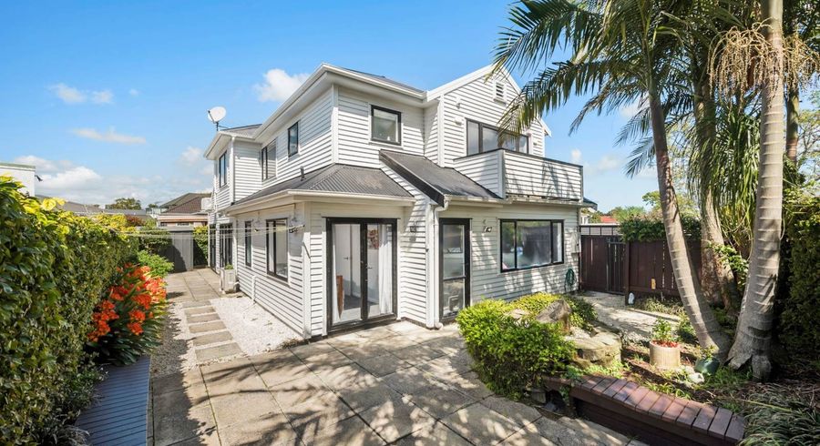  at 16 Kiwitea Street, Sandringham, Auckland