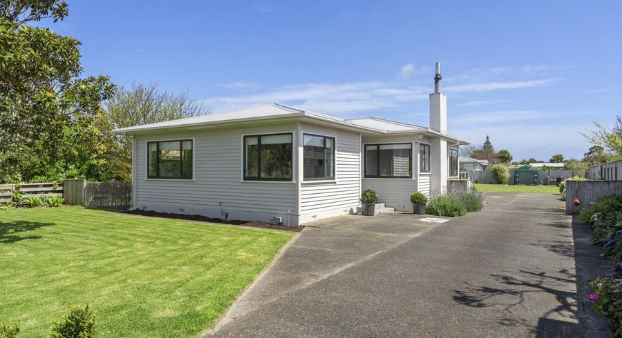  at 21 Old Coach Road, Otaki Beach, Kapiti Coast, Wellington