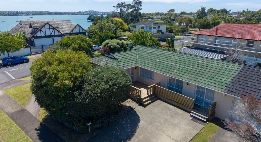  at 1/63 The Boulevard, Sunnyhills, Manukau City, Auckland