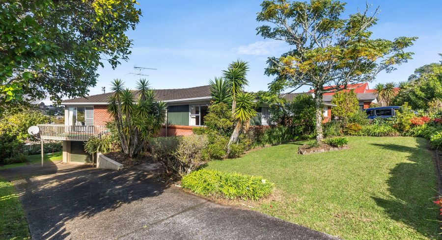  at 7 Welland Place, Hillcrest, North Shore City, Auckland