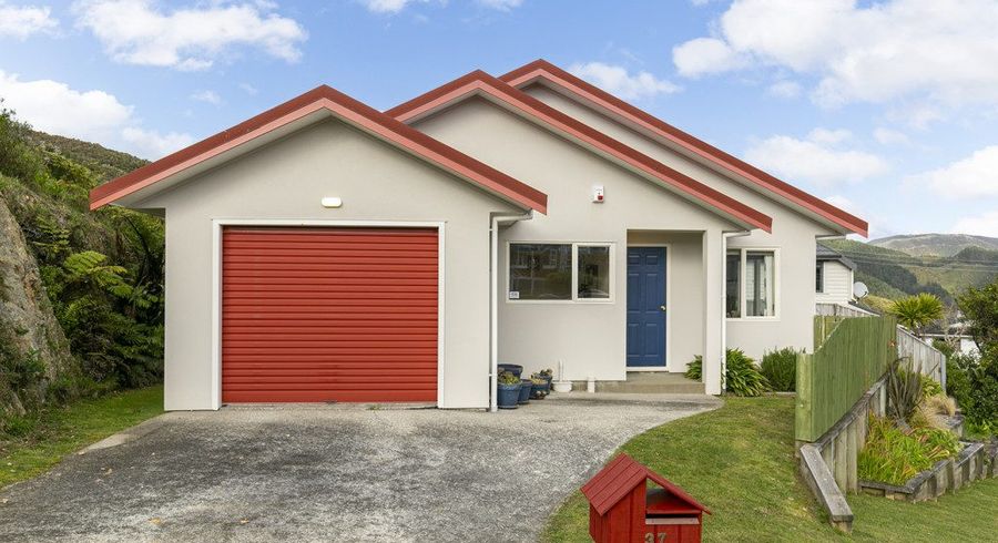  at 37 Parklands Drive, Karori, Wellington, Wellington