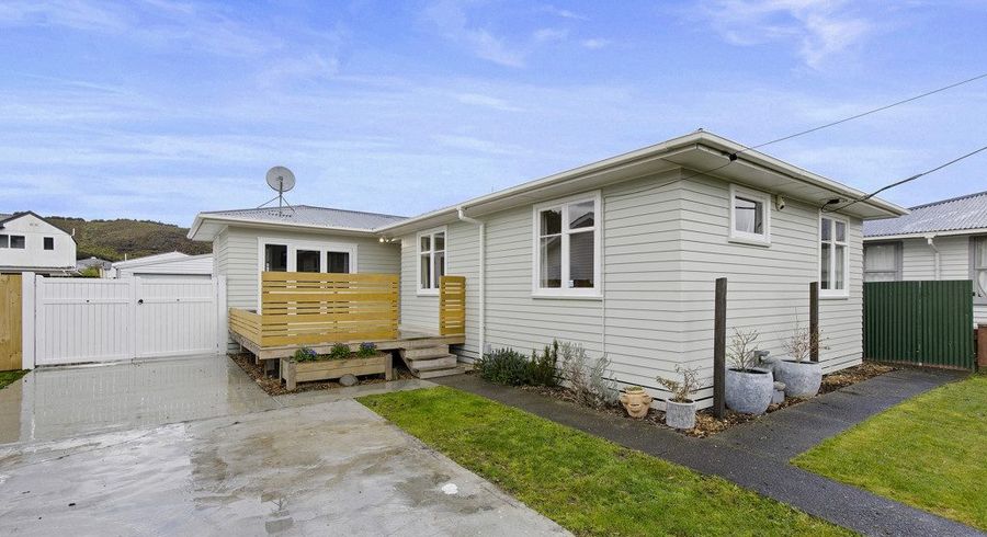  at 6 Benge Crescent, Clouston Park, Upper Hutt, Wellington