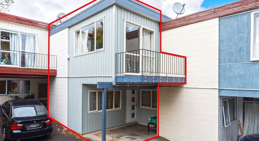  at 2/24 Commodore Drive, Lynfield, Auckland City, Auckland