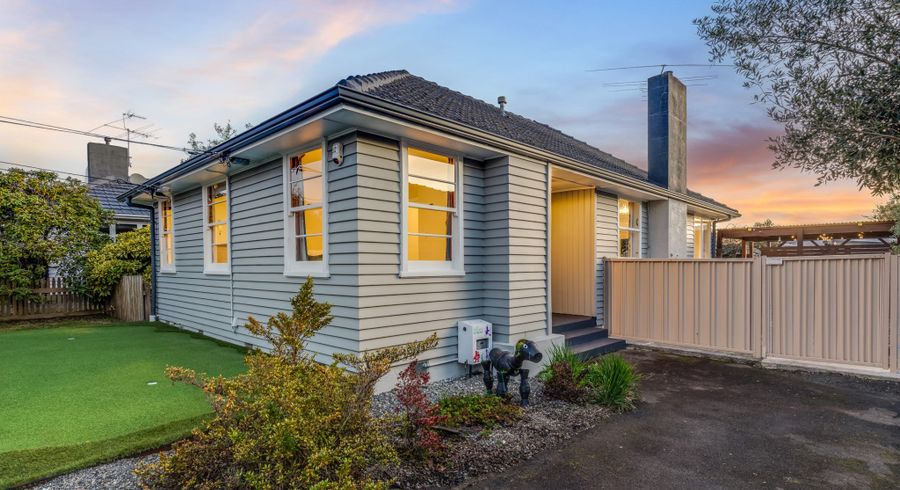  at 16 Fraser Crescent, Elderslea, Upper Hutt
