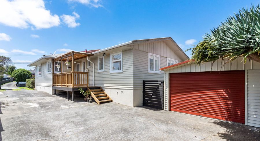  at 21 Falkirk Street, Blockhouse Bay, Auckland