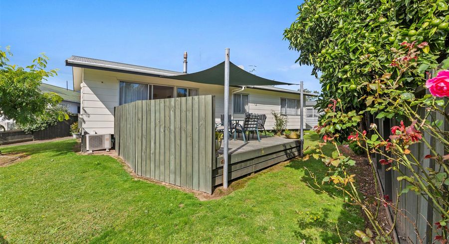  at 90 Pohutukawa Drive, Owhata, Rotorua