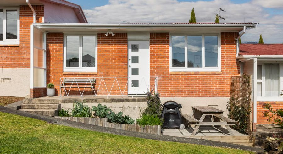  at 2/1034A New North Rd, Mount Albert, Auckland City, Auckland