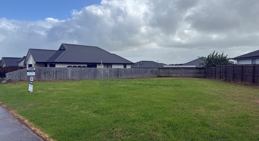  at 9 Opouatu Avenue, Glenbrook, Franklin, Auckland