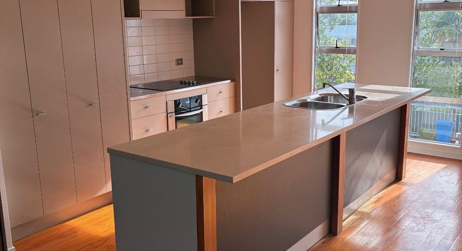  at 2/42 William Pickering Drive, Rosedale, North Shore City, Auckland