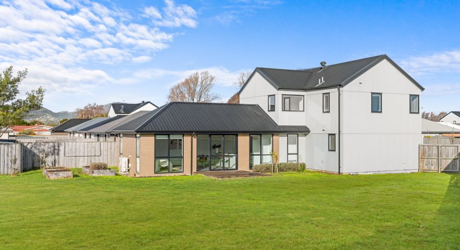  at 10 Sholto Duncan Crescent, Halswell, Christchurch City, Canterbury
